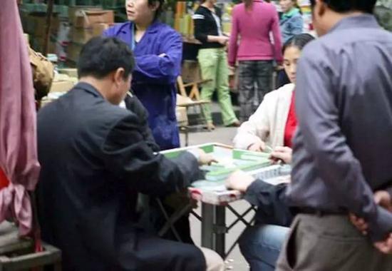 6月起一批新規(guī)將實施 網(wǎng)絡(luò)安全法強化個人信息保護與食品經(jīng)營安全升級